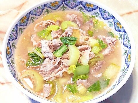 あっさり!豚こまとチンゲン菜の塩ベーススープ♪